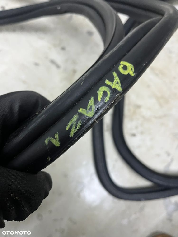 RANGE ROVER EVOQUE L551 KOMPLET USZCZELEK DRZWI + BAGAŻNIK - 4