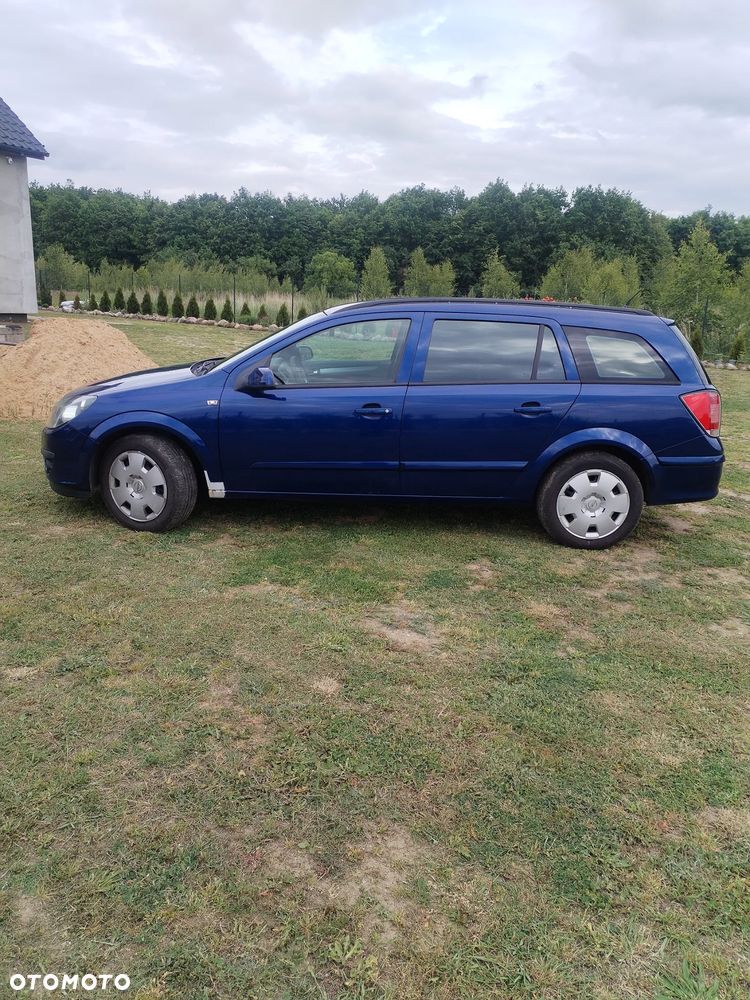 Opel Astra 1.6 Essentia - 2