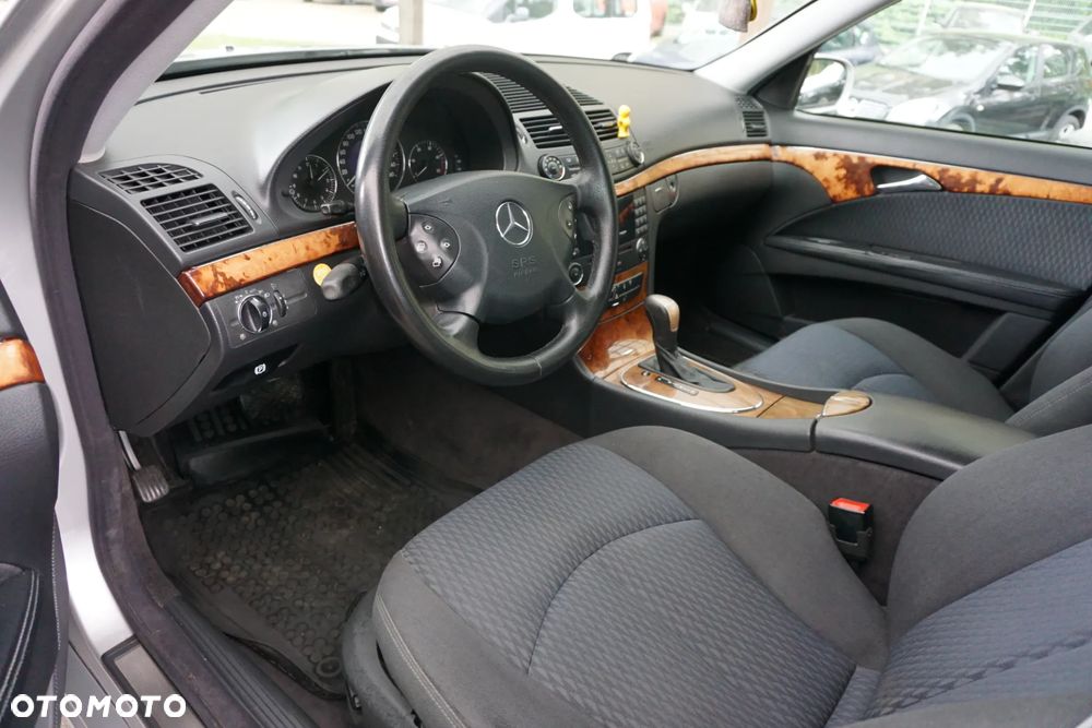 Mercedes-Benz Klasa E - 7