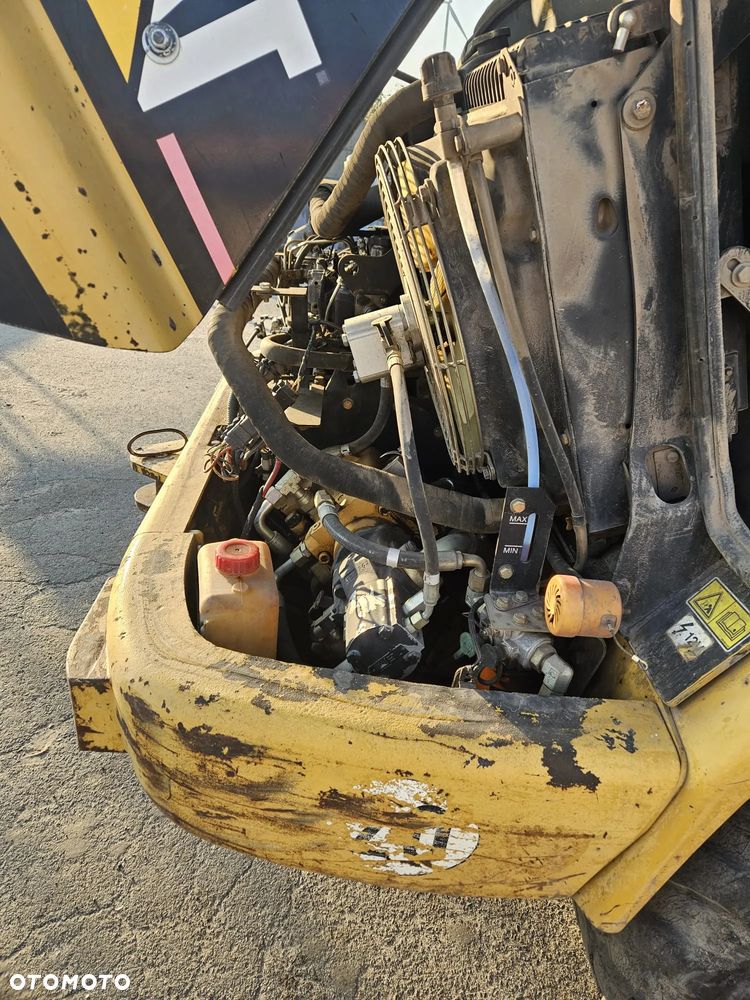 Caterpillar 906 - 9