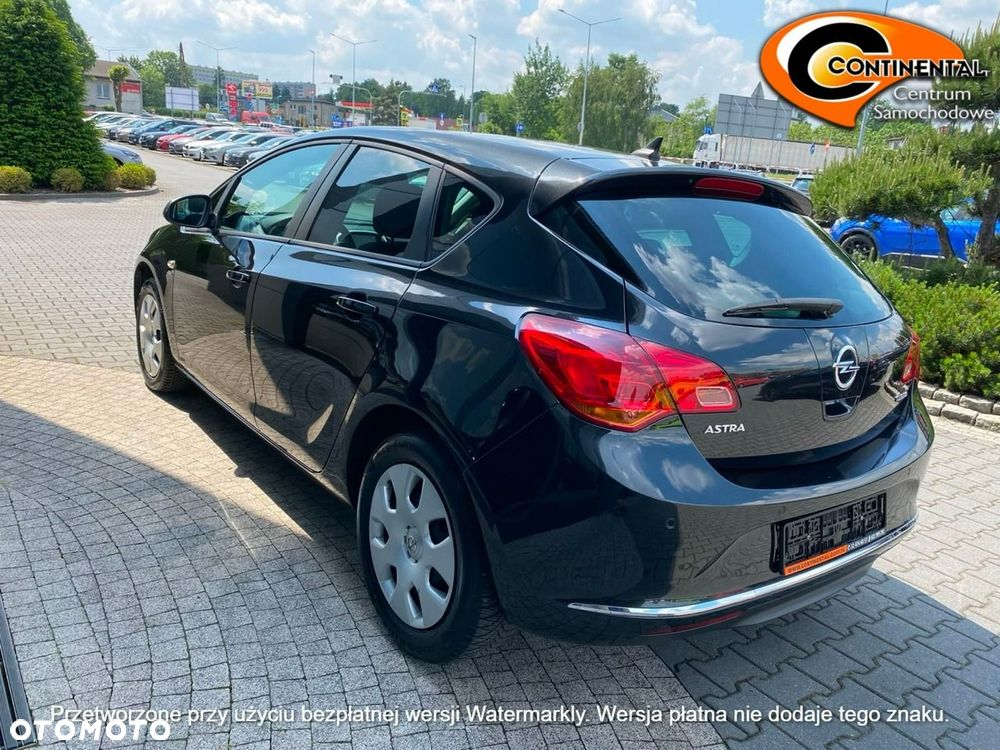 Opel Astra - 4