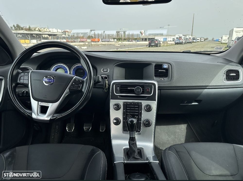 Volvo V60 1.6 D2 R-Design - 7