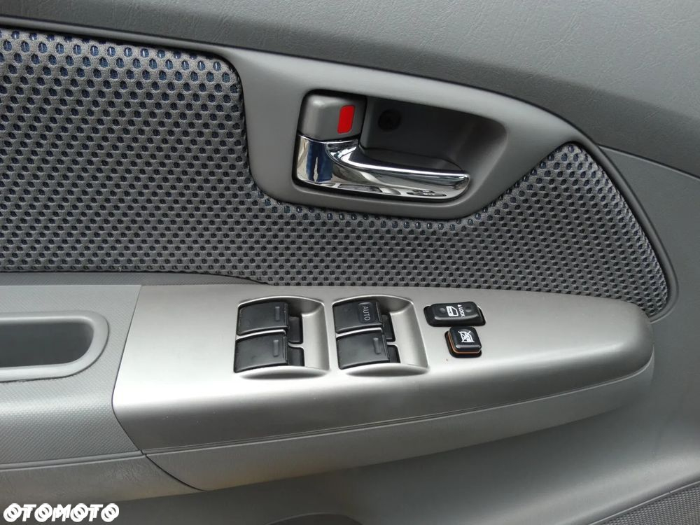 Toyota Hilux 3.0 D-4D SR5-X (lea) Platinium - 24