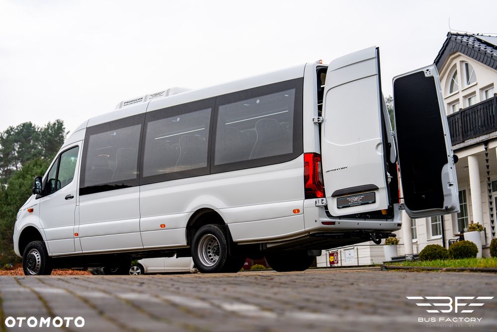Mercedes-Benz Sprinter 519 BUS FACTORY Tourist Line 4x4 - 8