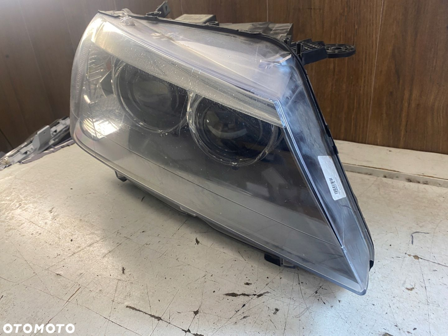 BMW X3 F25 LAMPA PRAWY PRZÓD BI XENON 7217294 - 2