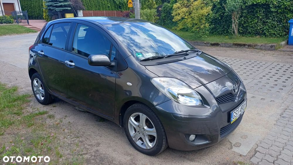 Toyota Yaris 1.33 Premium - 1