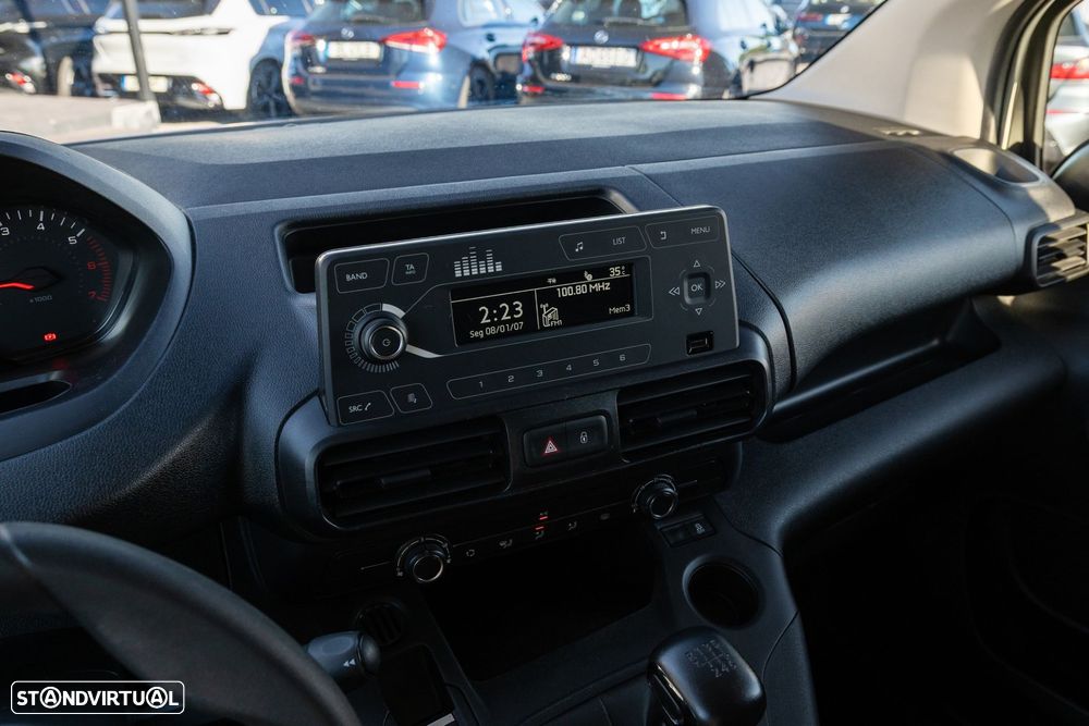 Peugeot Partner 1.5 BlueHDi M padrão - 16