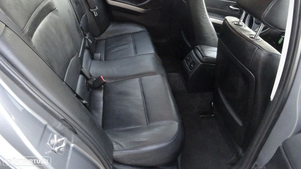 BMW 318 d Touring Navigation - 17