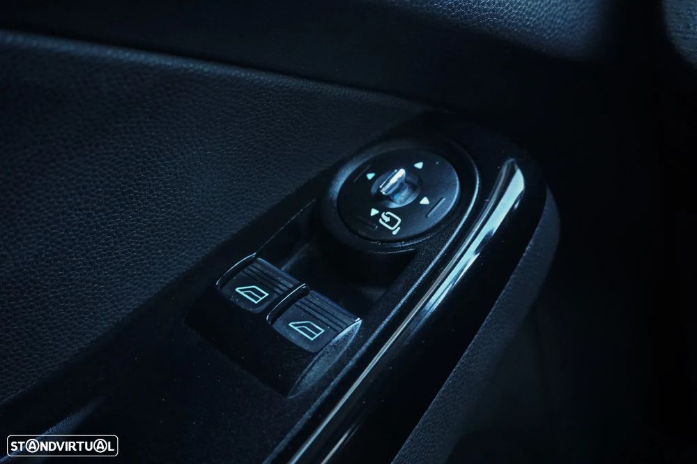 Ford Fiesta 1.5 TDCi Titanium - 22