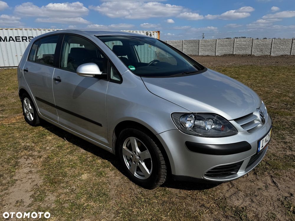 Volkswagen Golf Plus - 11