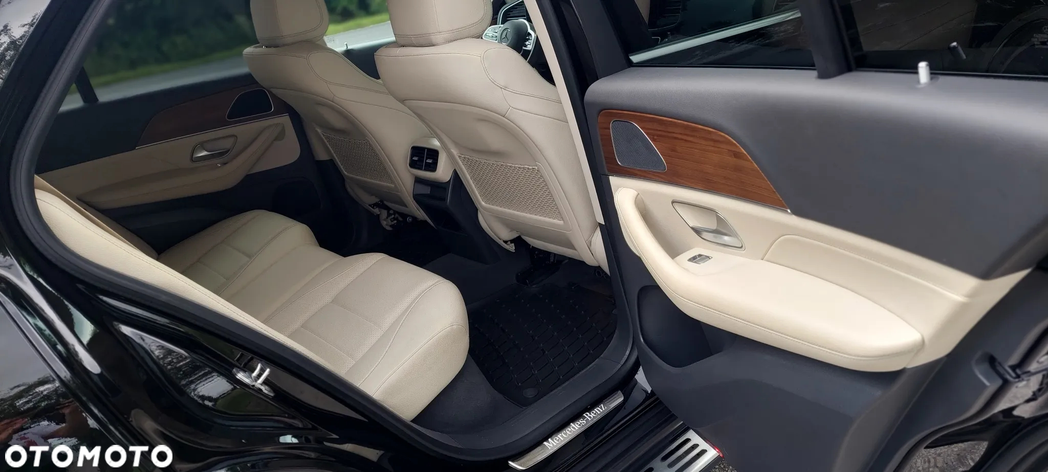 Mercedes-Benz GLE 300 d 4-Matic - 16