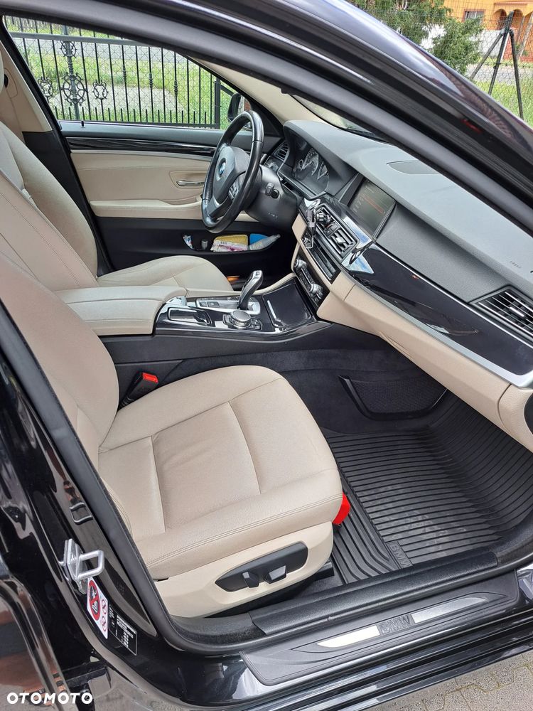 BMW Seria 5 520d xDrive - 3