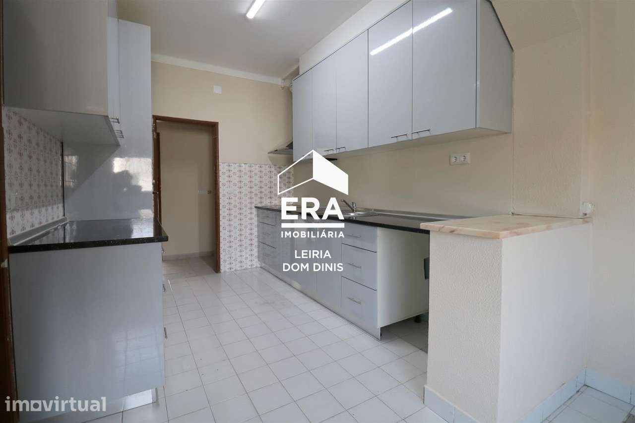 Apartamento T3 na Marinha Grande - Grande imagem: 2/24