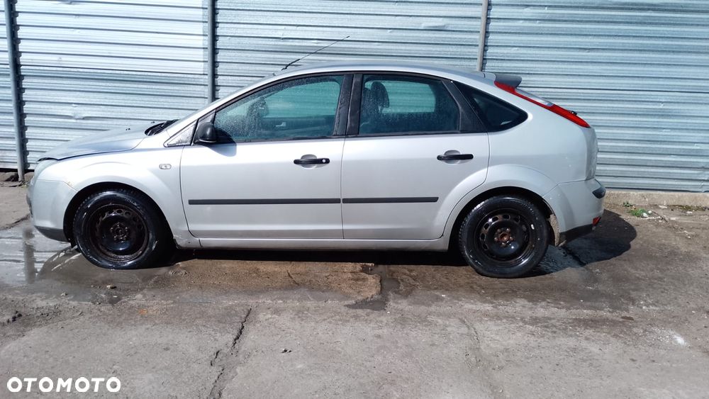Tylko Części Ford Focus mk2 1.6 16v HWDA 100KM 74kW hb 5d 04r–07r lakier O3 03 - 2