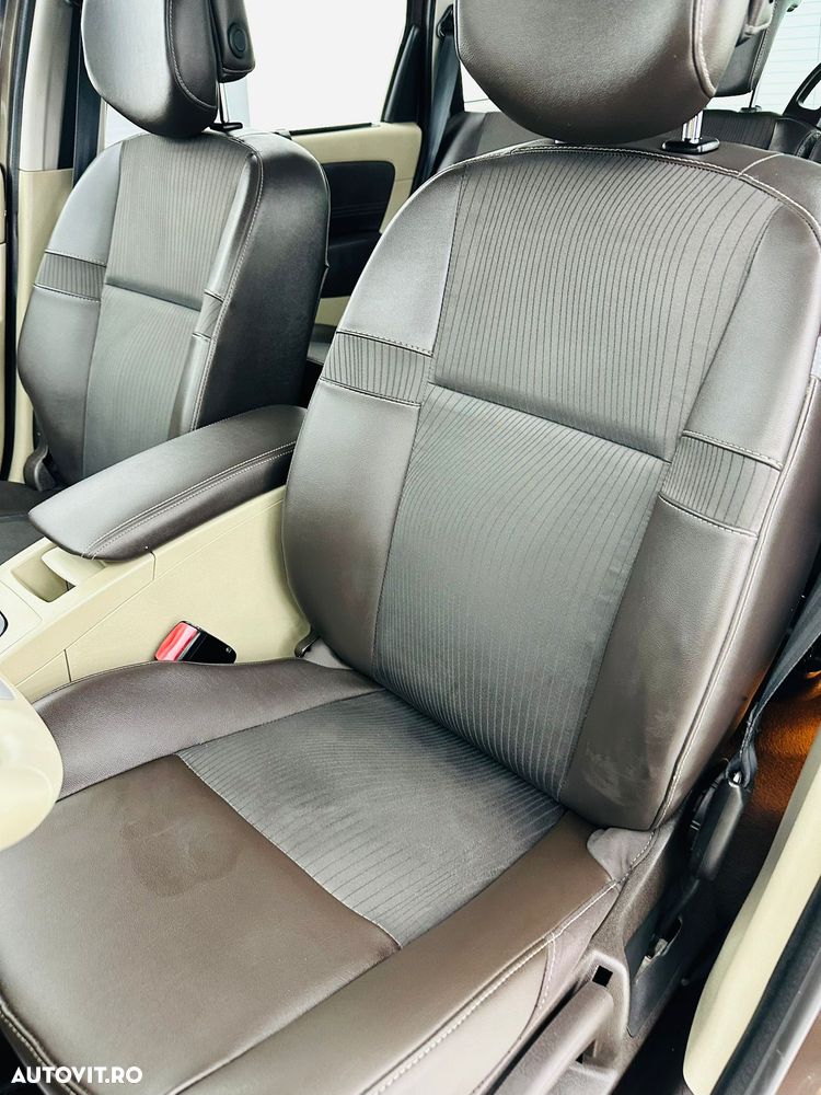 Renault Scenic 1.9 dCi FAP Dynamique - 16