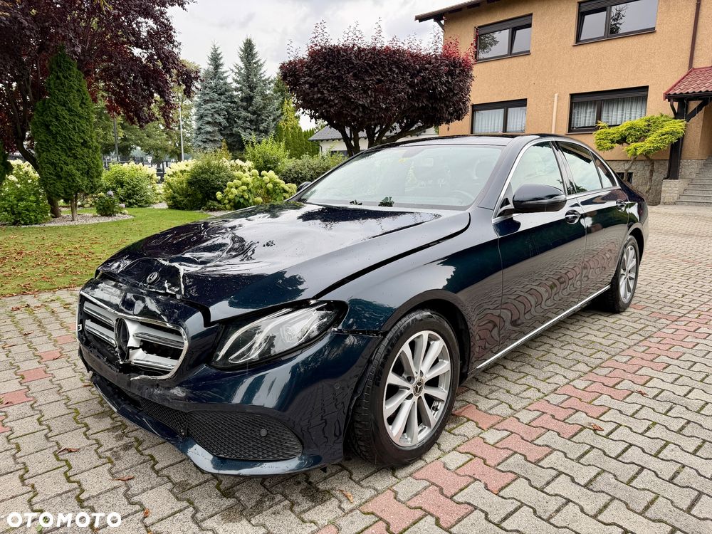 Mercedes-Benz Klasa E 200 d 9G-TRONIC Exclusive - 6