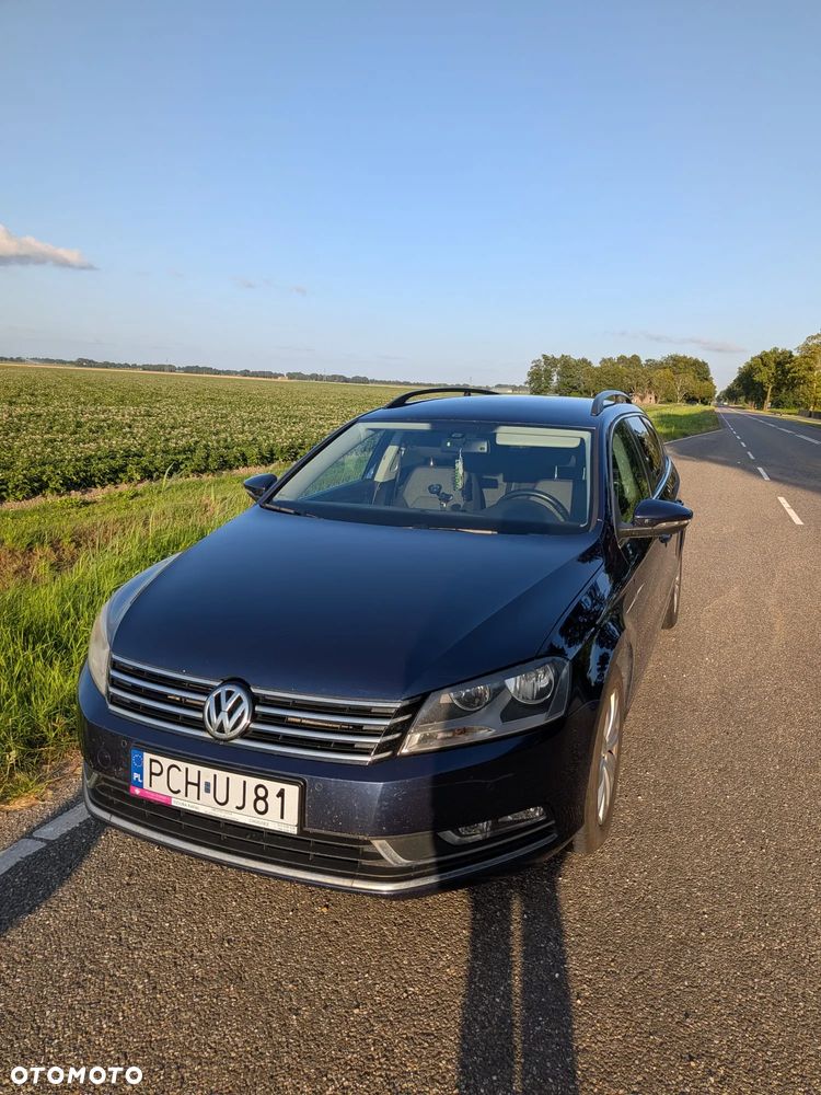 Volkswagen Passat - 4
