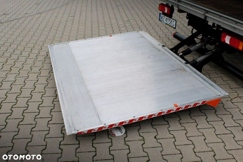 Iveco Daily 35S18 kontener 9eu palet + winda Dhollandia750kg - 31