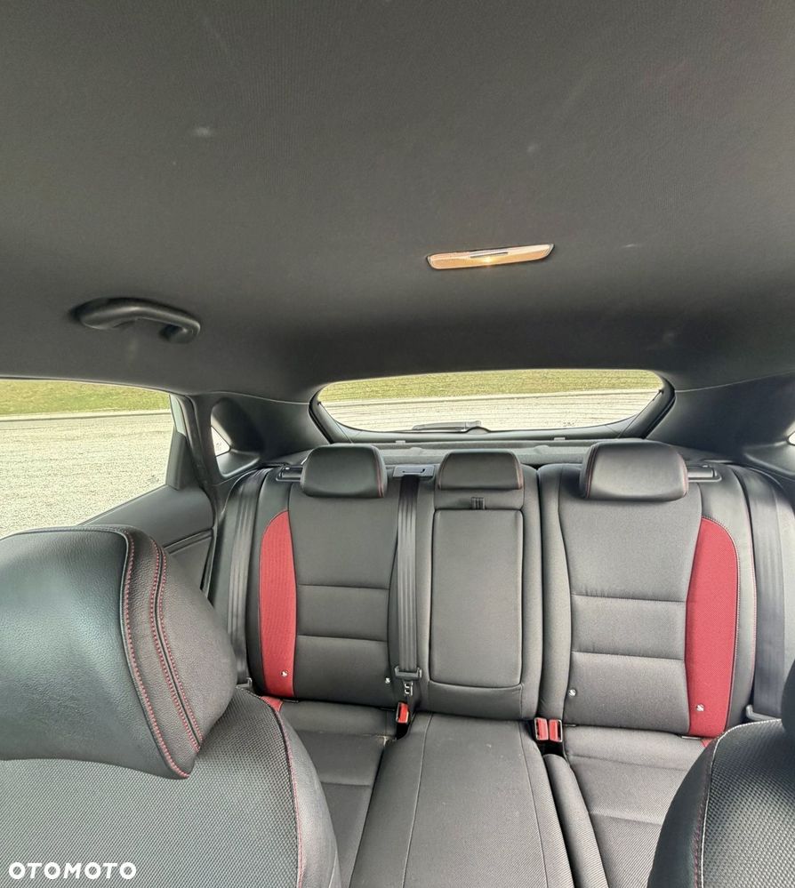 Hyundai i30 1.6 T GDI Turbo - 22
