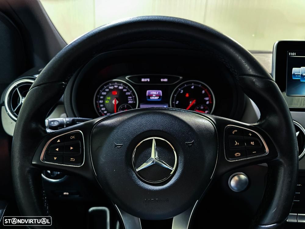 Mercedes-Benz B 180 d Urban - 45