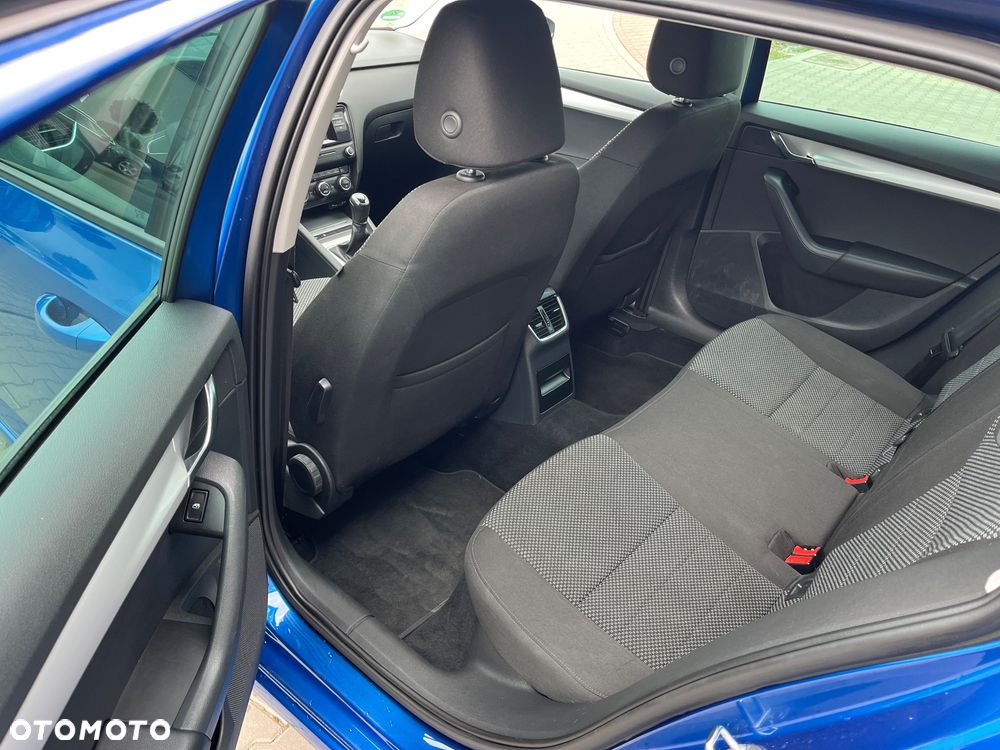 Skoda Octavia 2.0 TDI (Green tec) Joy - 11