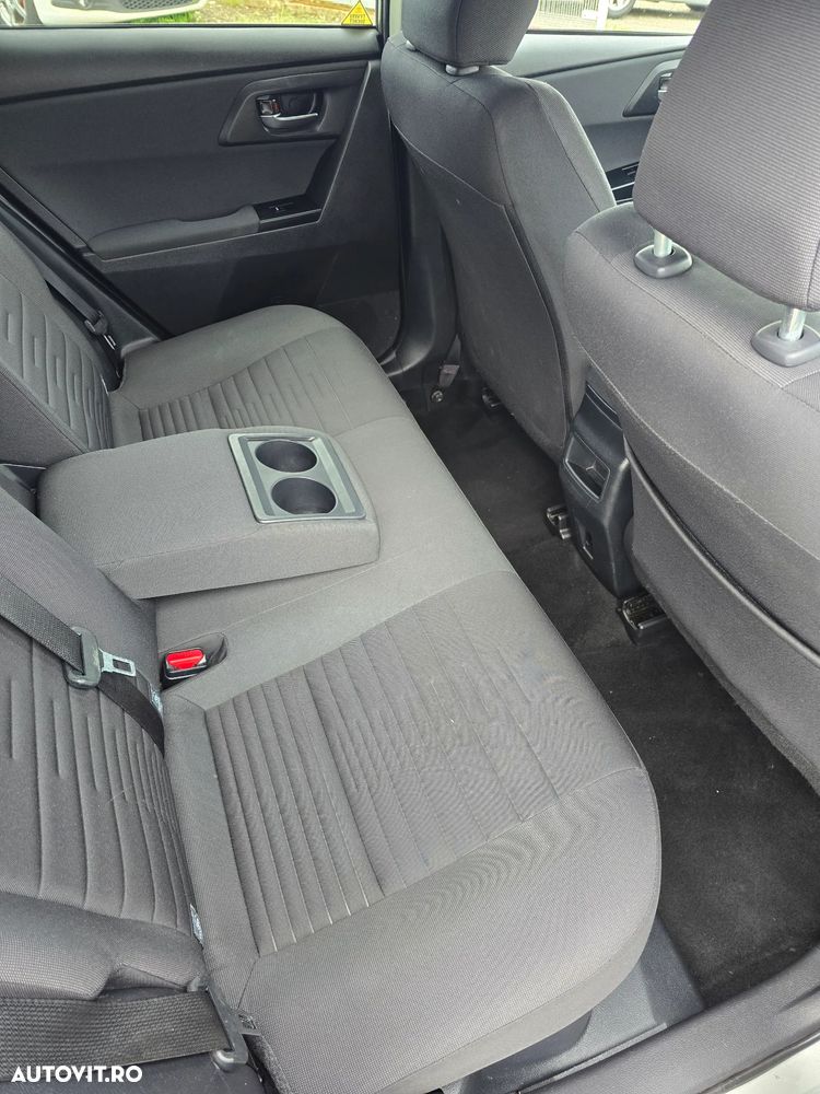 Toyota Auris - 10