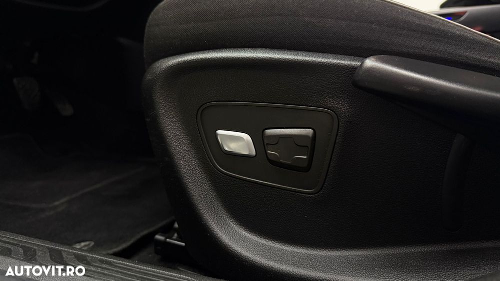 Renault Megane ENERGY dCi 130 BOSE EDITION - 32