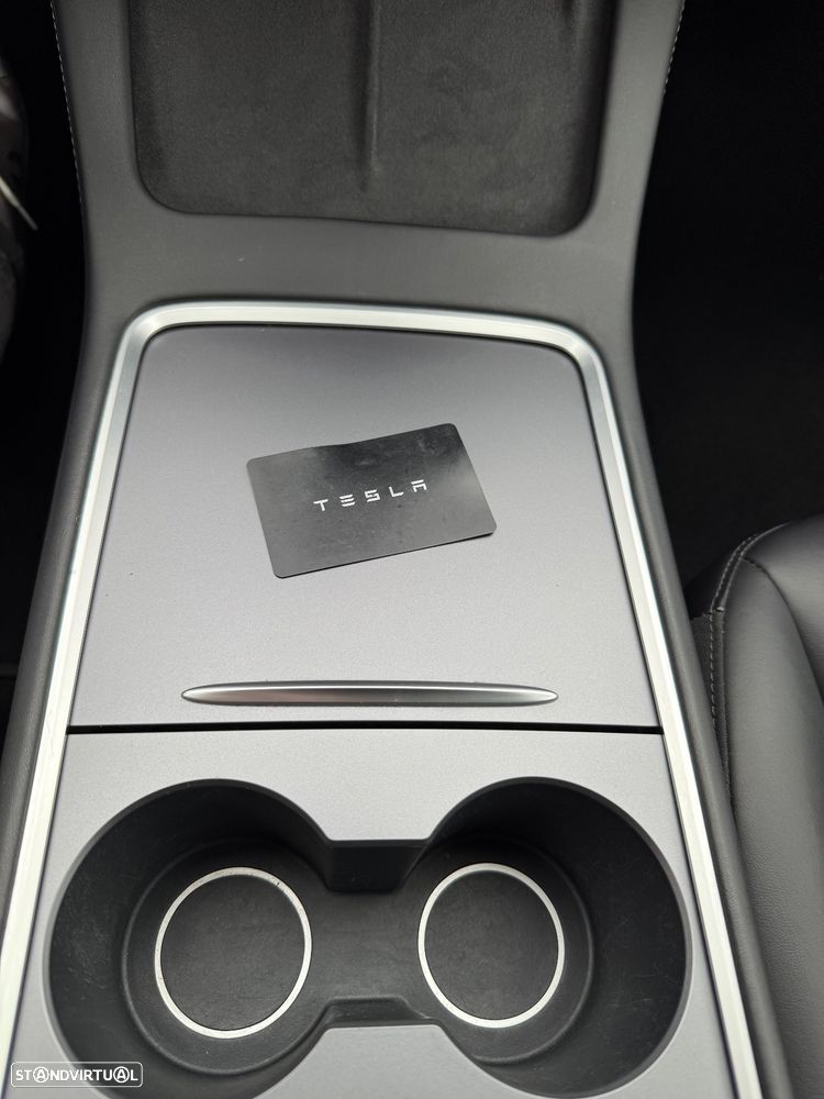 Tesla Model 3 Long Range AWD Dual Motor - 24