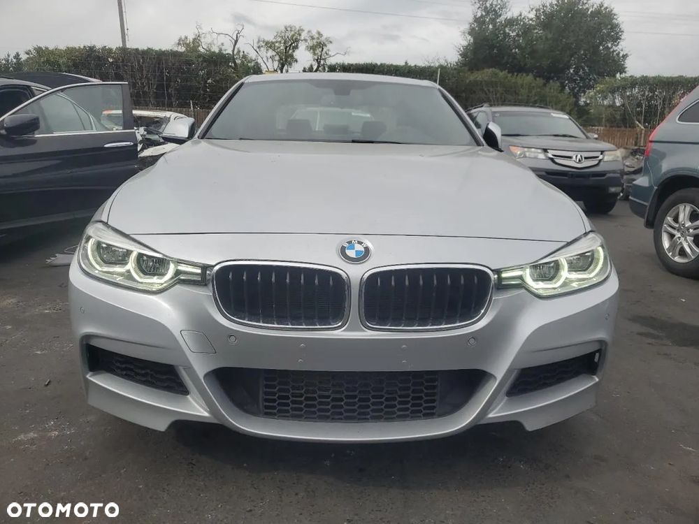 BMW Seria 3 335i xDrive Sport-Aut Sport Line - 3