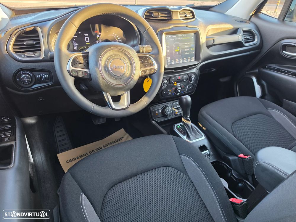 Jeep Renegade 1.3 T-GDI 4xe Auto Upland - 36