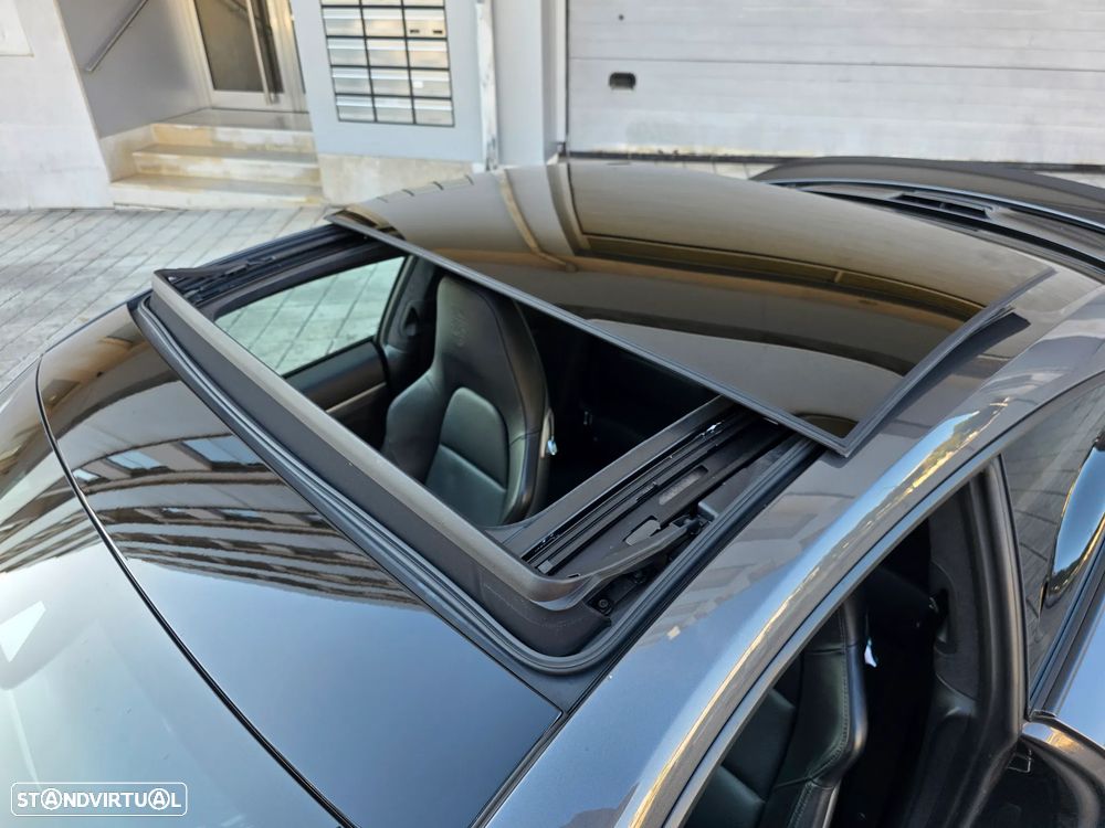 Porsche 911 (991) Turbo PDK - 45