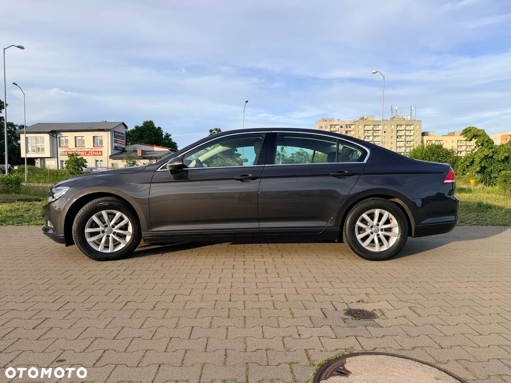 Volkswagen Passat 2.0 TDI SCR Comfortline DSG - 1