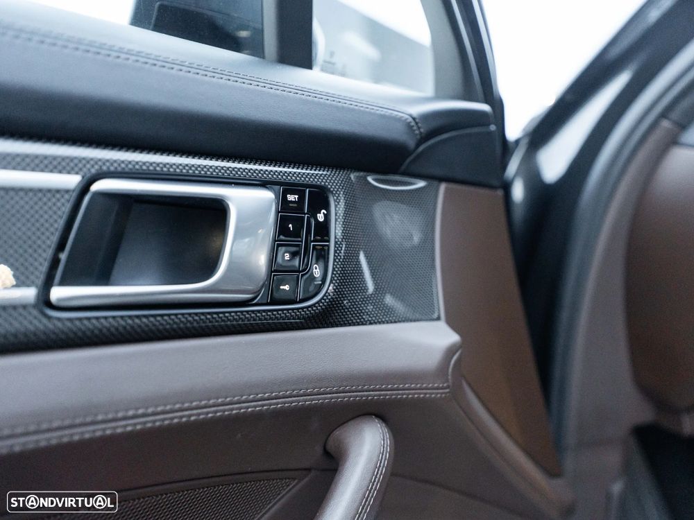 Porsche Panamera 4S Diesel - 28