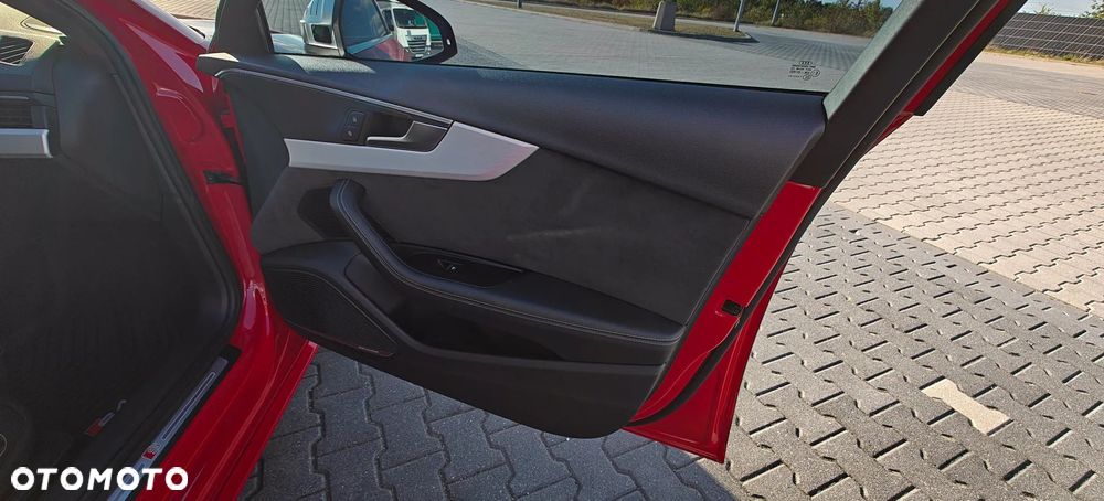 Audi S4 Limousine - 18
