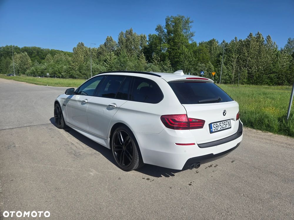 BMW Seria 5 525d xDrive - 9
