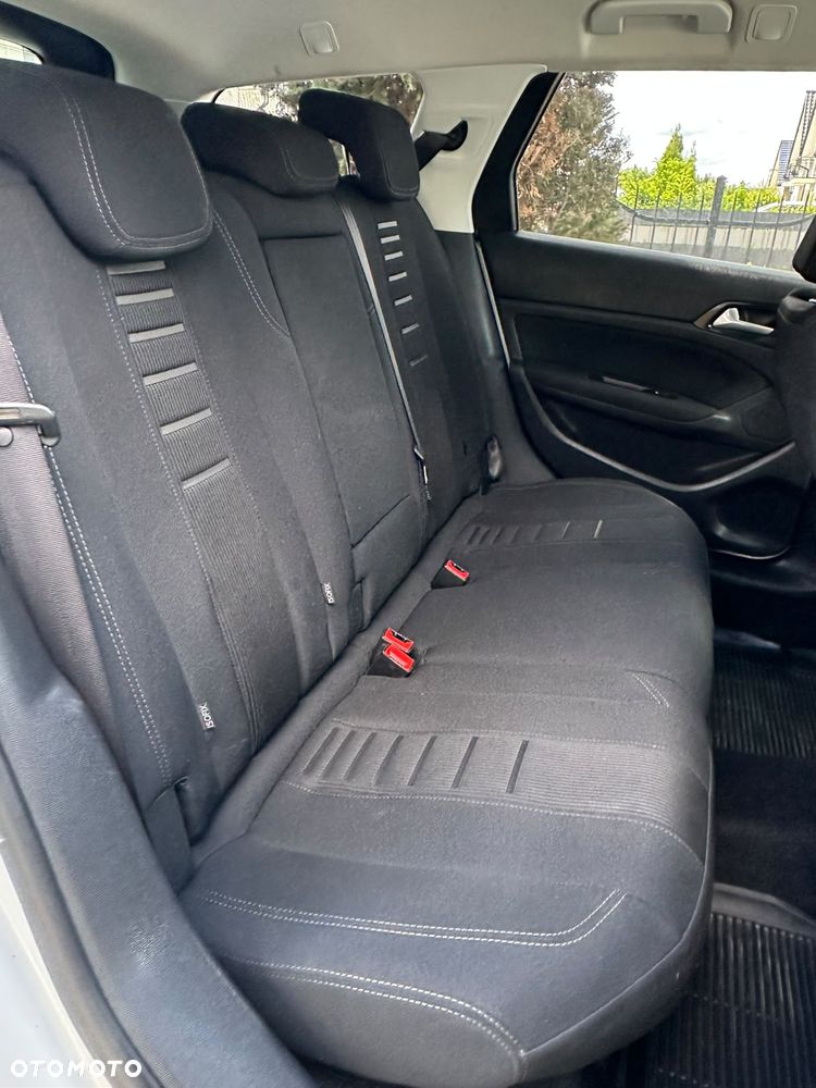 Peugeot 308 BlueHDi 150 Automatik Stop & Start Allure - 33