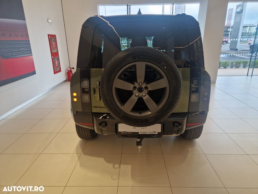 Land Rover Defender - 8
