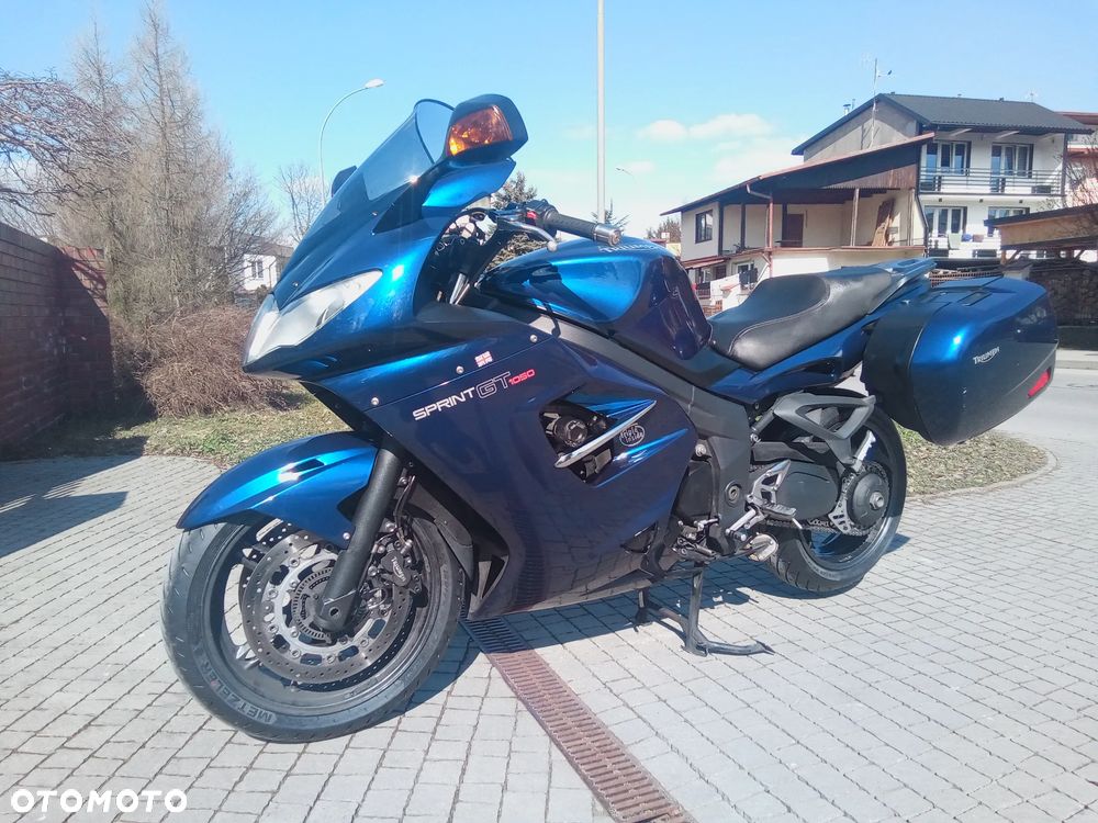 Triumph Sprint - 17