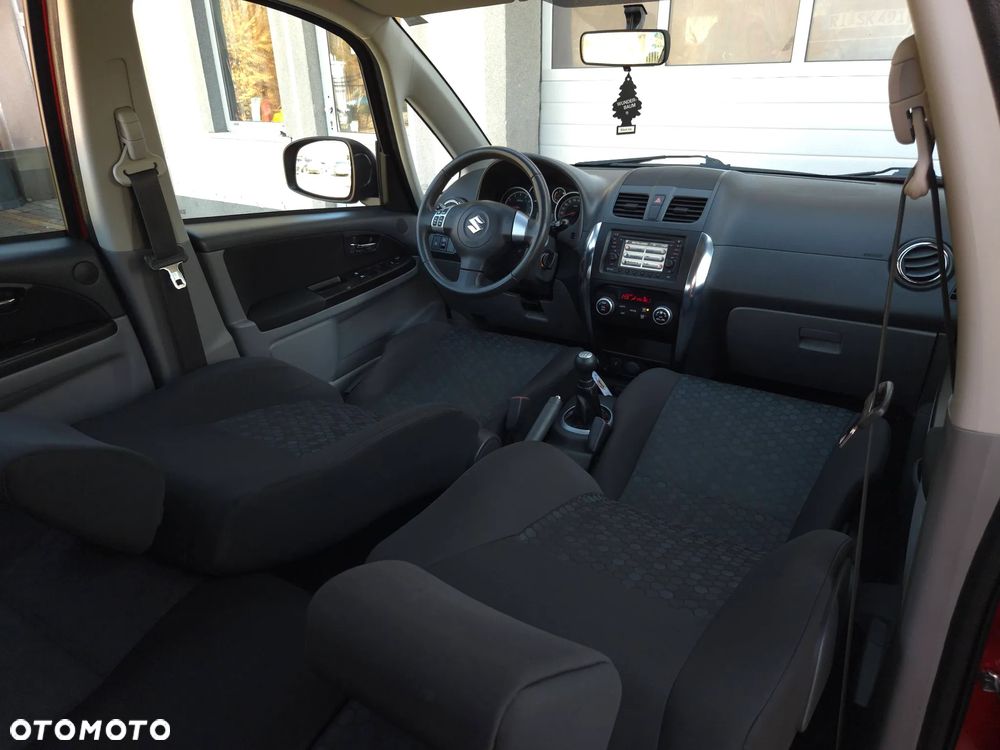 Suzuki SX4 1.6 VVT 4x4 Style - 34