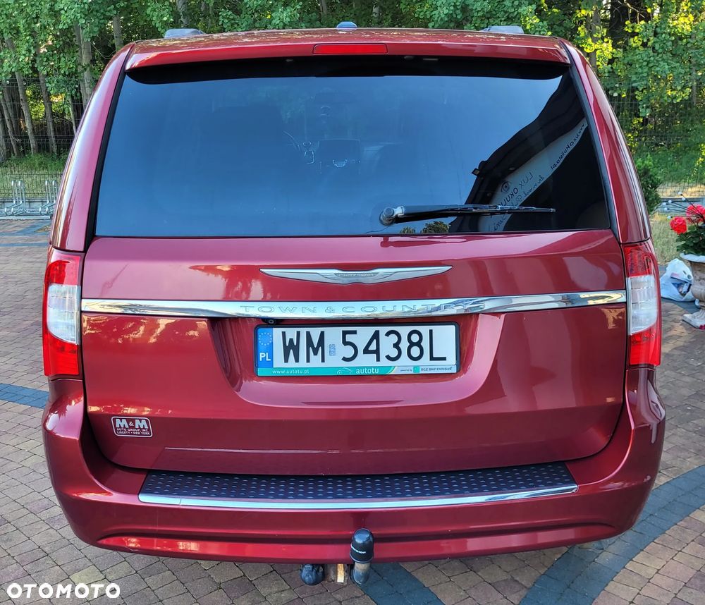 Chrysler Town & Country - 15