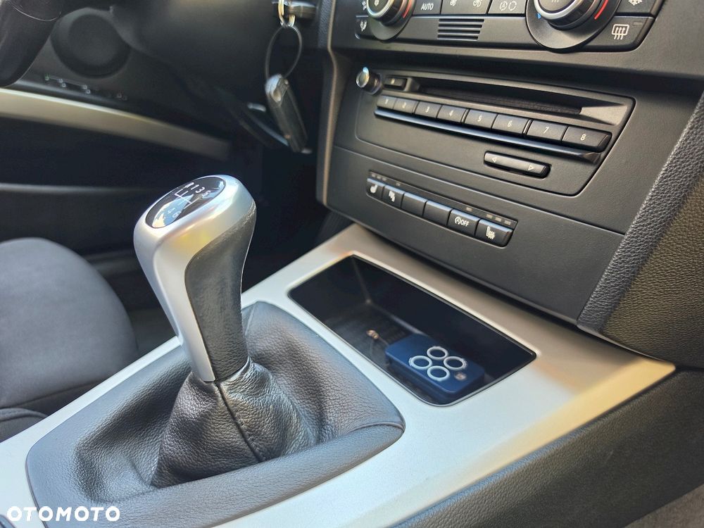 BMW Seria 3 318d - 22
