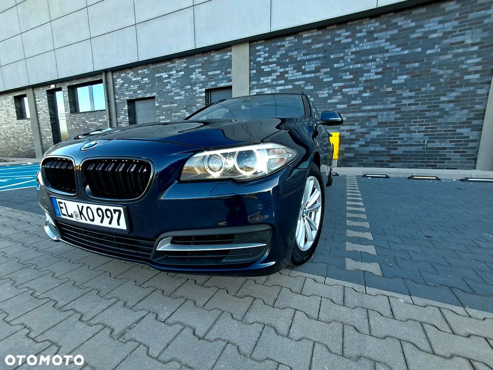 BMW Seria 5 525d Sport-Aut Luxury Line - 33