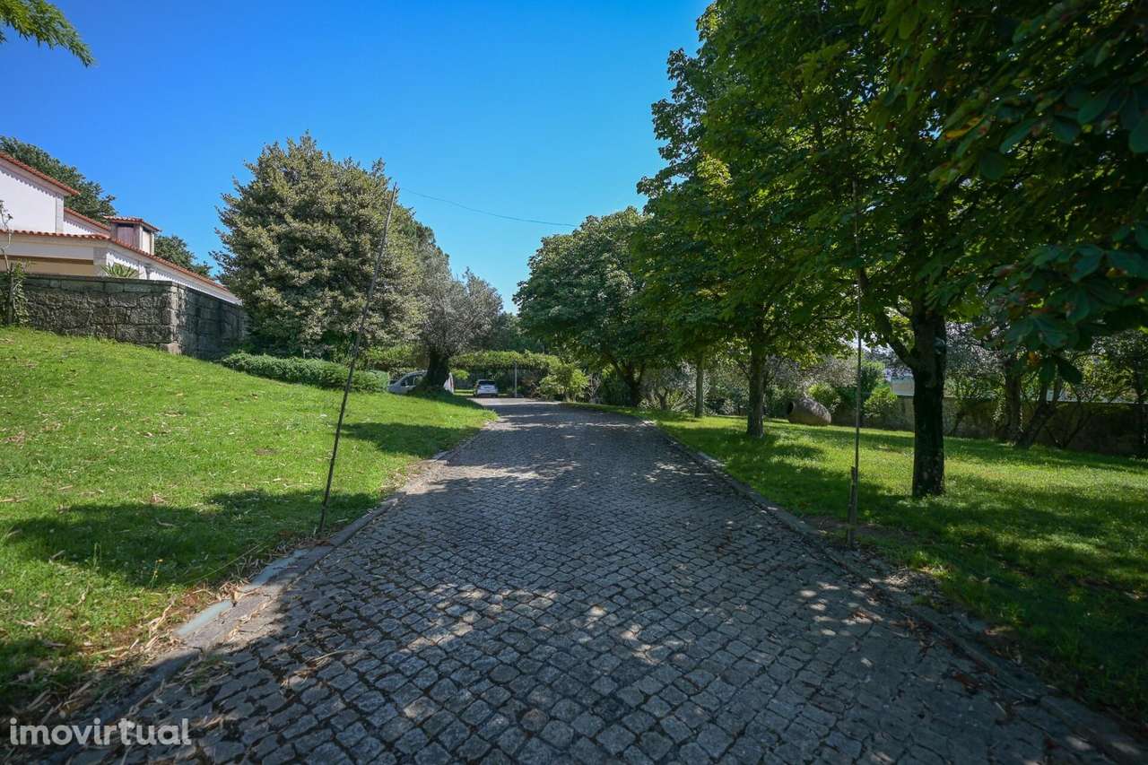 Quinta T4 de Luxo em Famalicão: Piscina Interior, Campo de Futebol e E - Grande imagem: 2/47