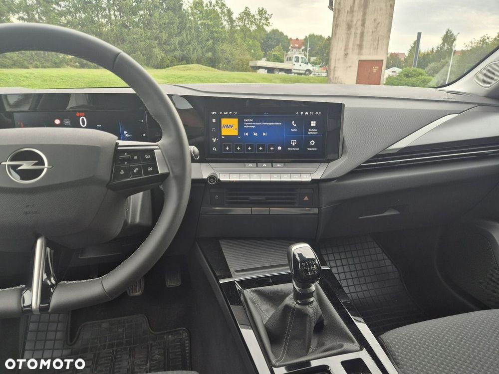 Opel Astra 1.2 Turbo Edition - 14