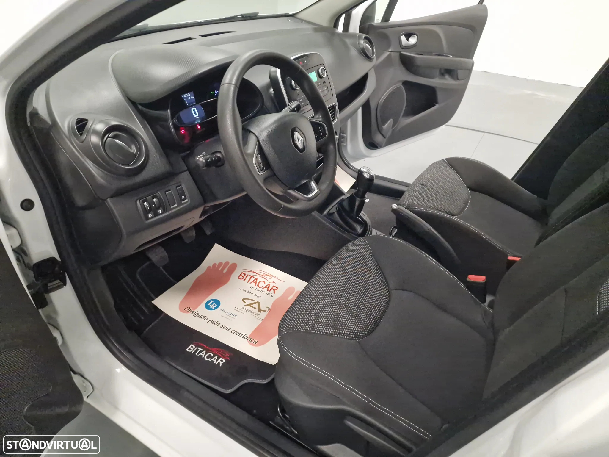 Renault CLIO SOCIETE 1.5 DCI ZEN IVA DEDUTIVEL - 52