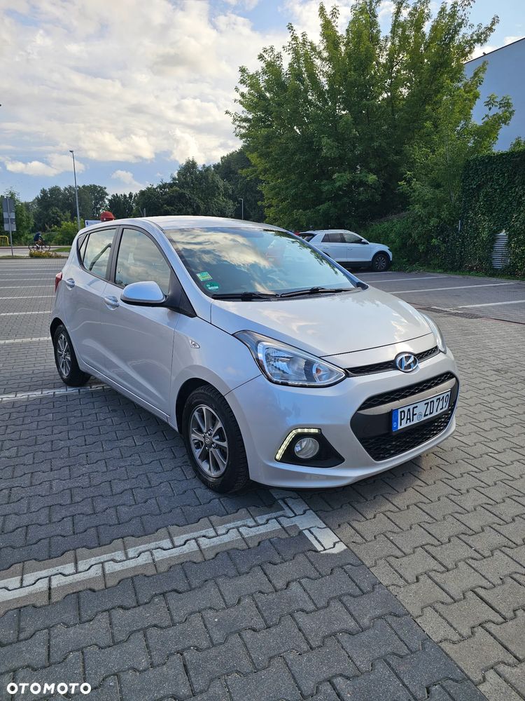 Hyundai i10 1.0 BlueDrive Premium - 12