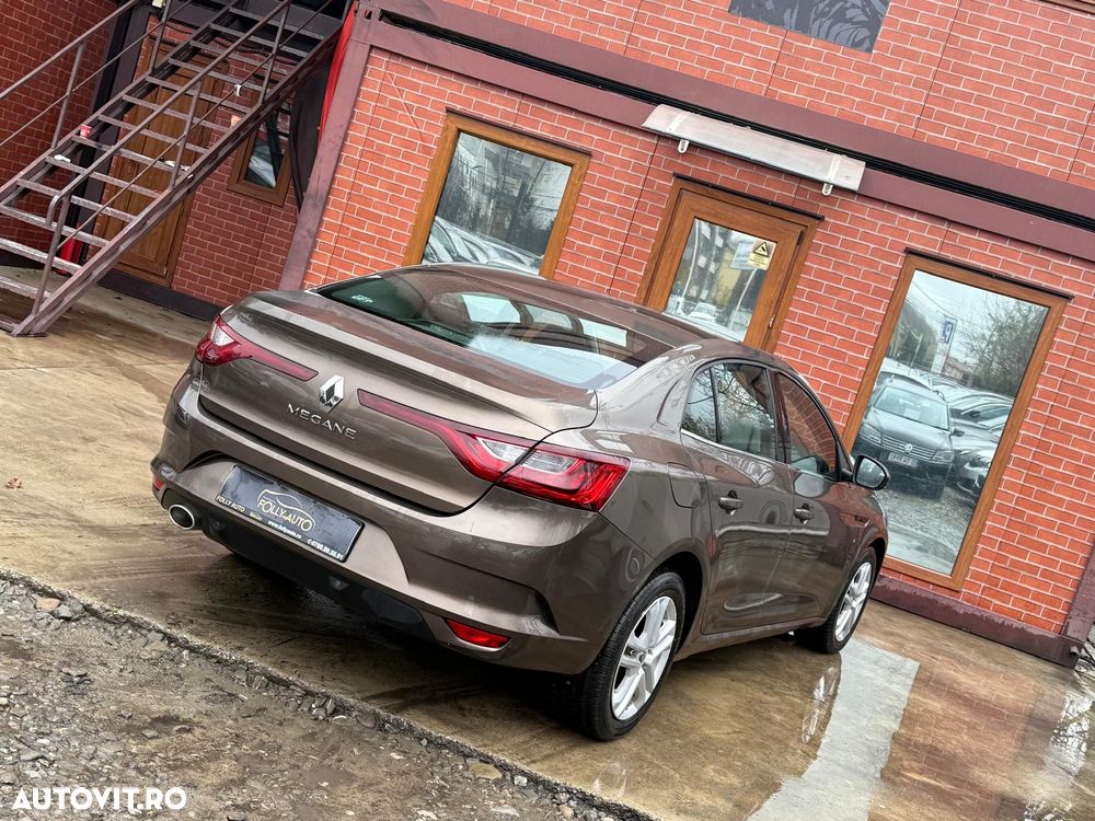 Renault Megane Blue dCi 116 EDC Zen - 4