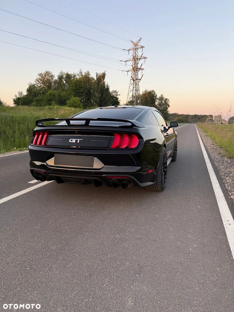 Ford Mustang - 2