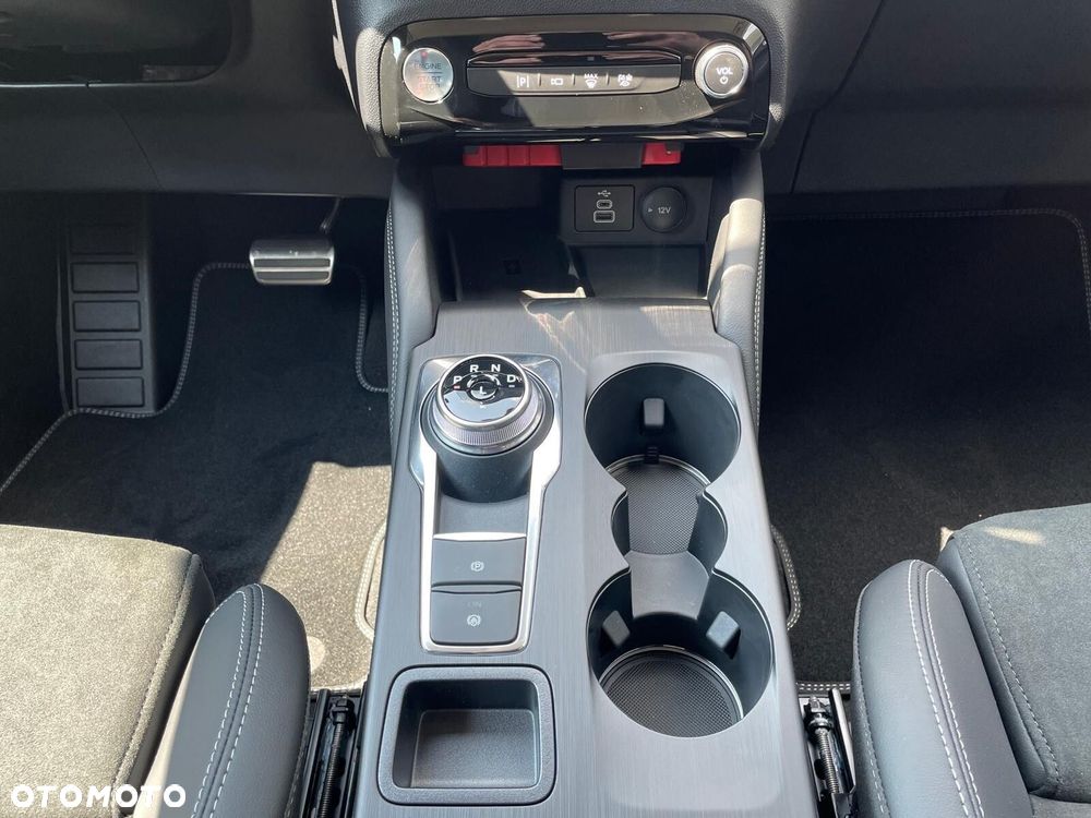 Ford Kuga - 21