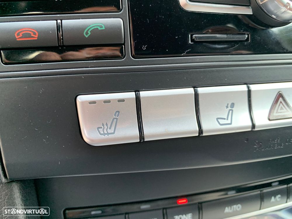 Mercedes-Benz E 220 BlueTEC Avantgarde Auto. - 31